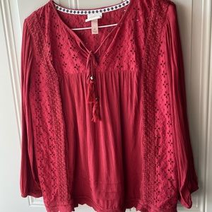 Knox Rose burgundy red long sleeve eyelet floral blouse
